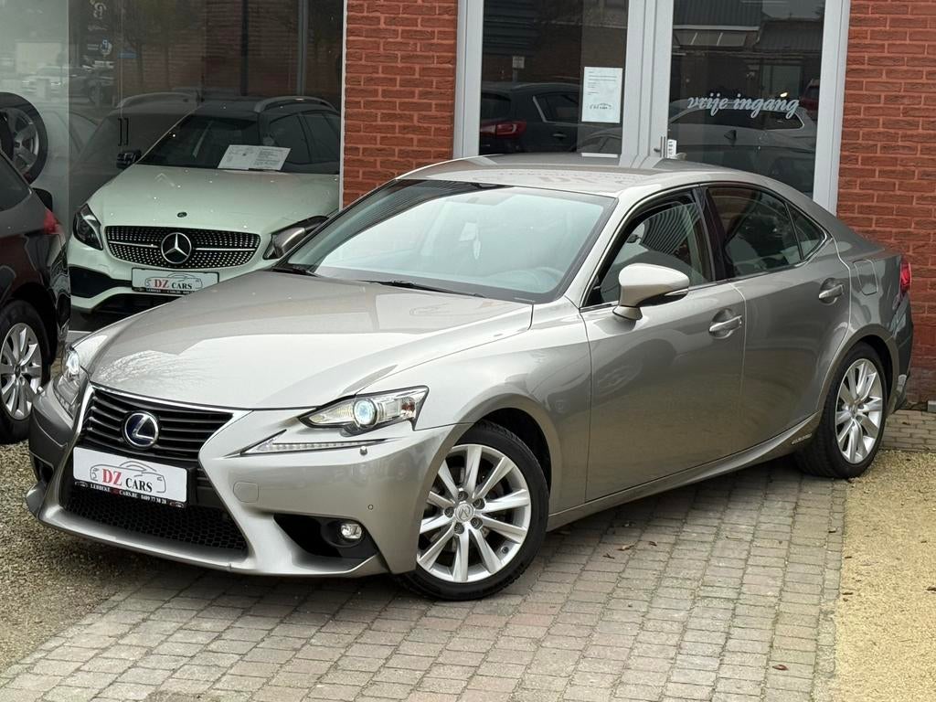 LEXUS IS300H HYBRID 2.5I 181PK |NAVI | LED | KEY LESS START, Auto's, Euro 5, Achterwielaandrijving, Zwart, 4 cilinders
