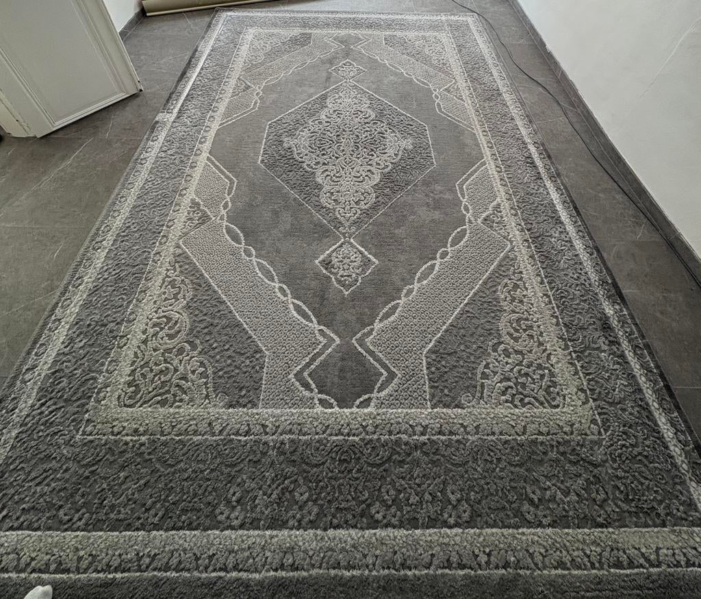 Tapis gris 3m/2m50, Maison & Meubles, Enlèvement, Comme neuf, Gris