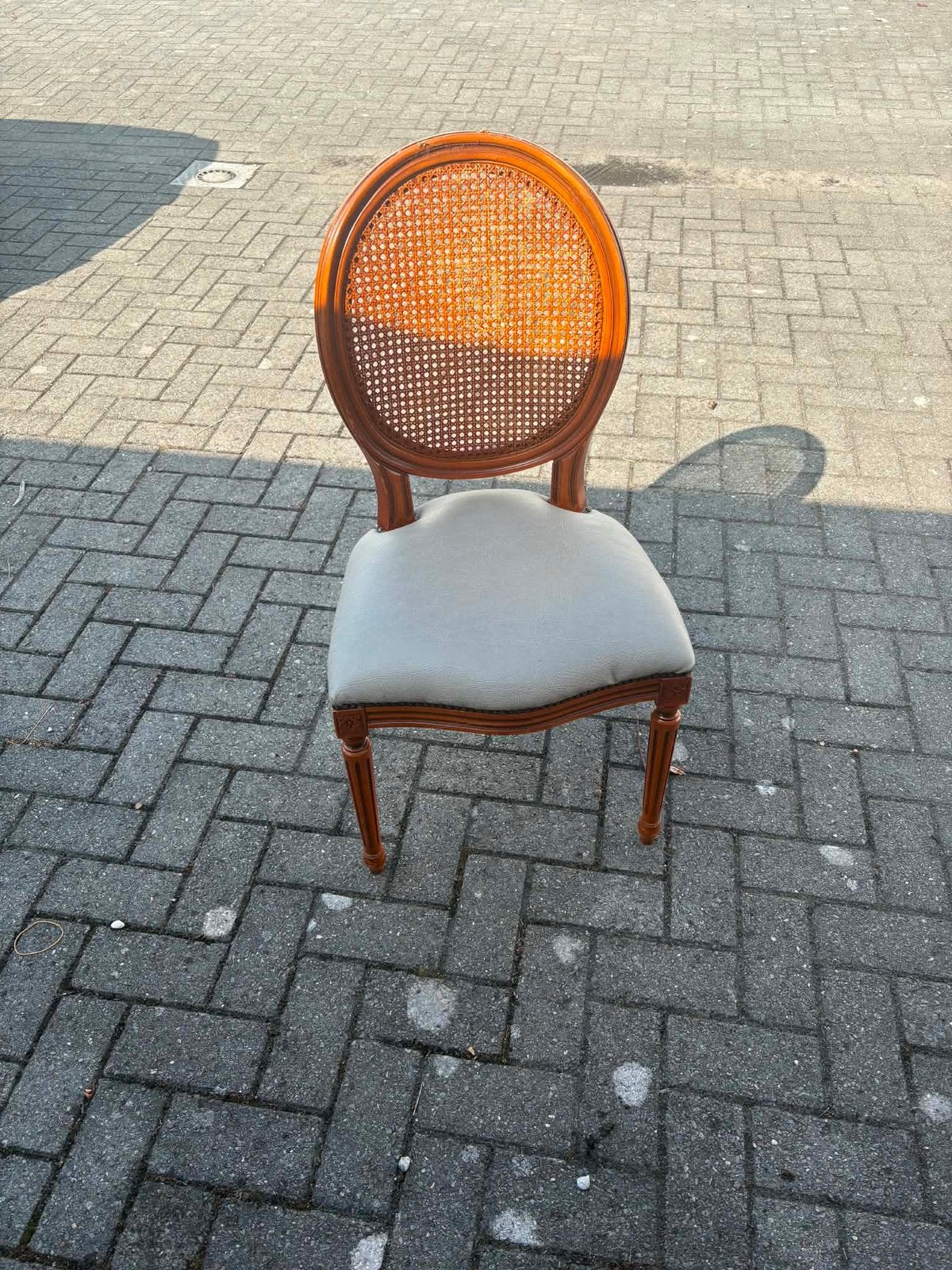 Stoellen, Enlèvement