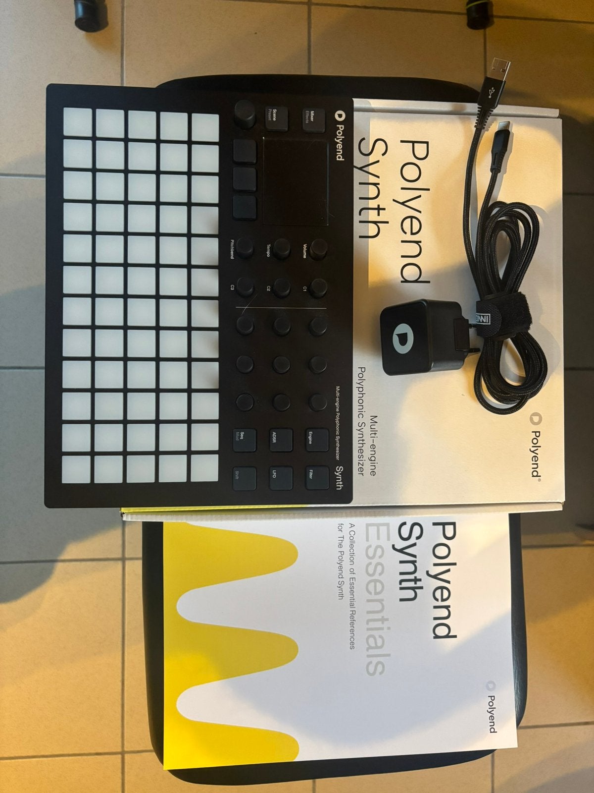 Polyend Synth - 8 voice multi engine digitale synthesizer, Ophalen, Zo goed als nieuw