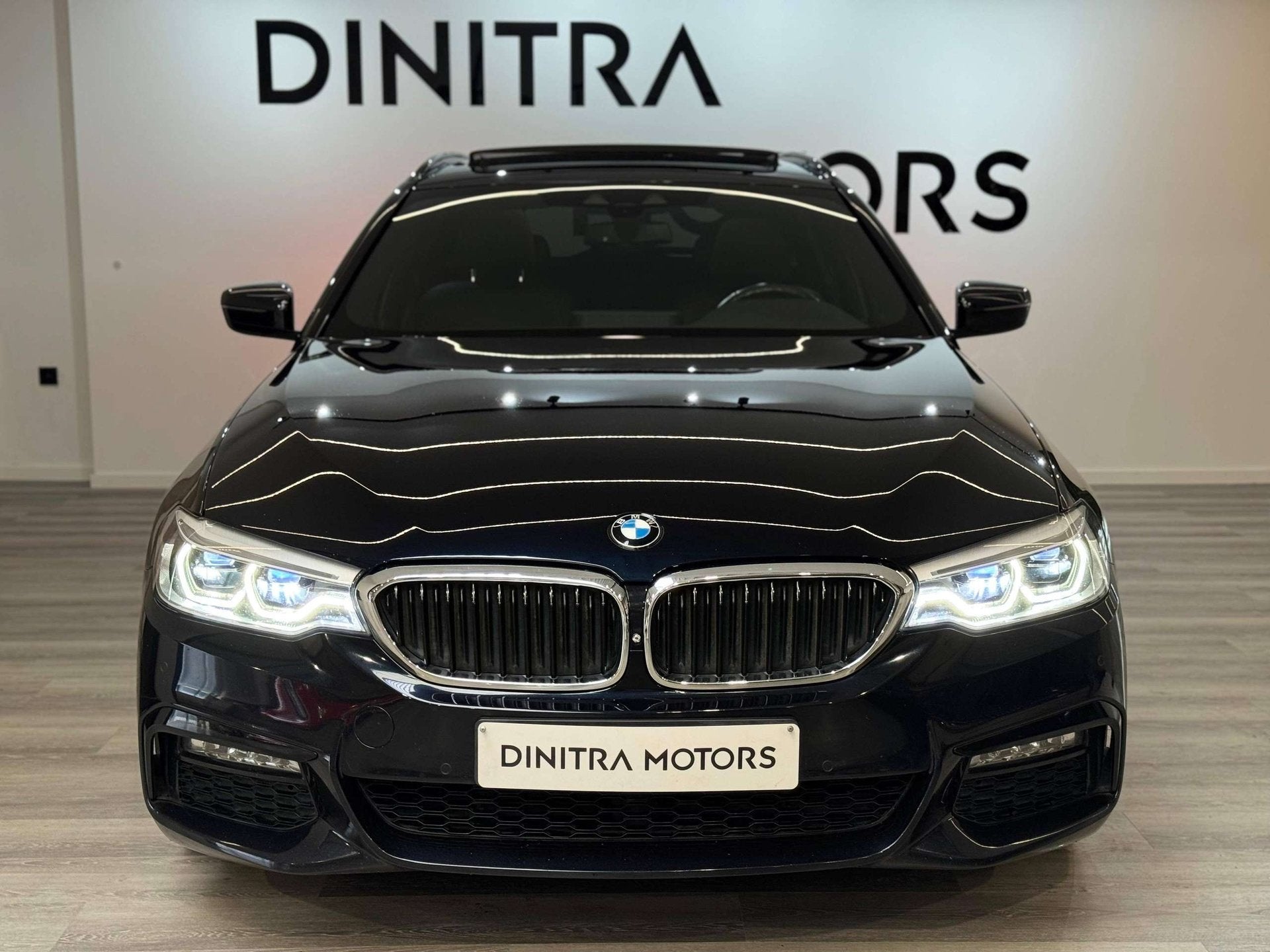 BMW 540 M Sport - Pano/Navi/Cruise/Memory/360/LED, Autos, Euro 6, Entreprise, Entretenue par le concessionnaire, Noir