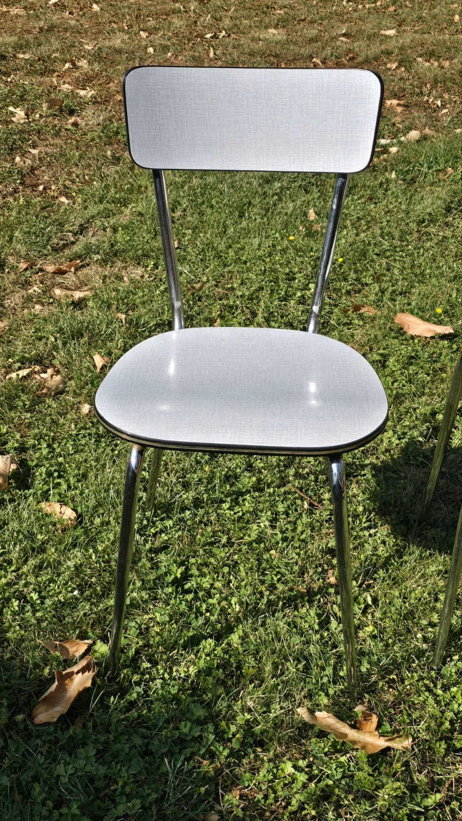 3 chaises vintage tres bon etat, Maison & Meubles, Chaises, Trois, Vintage, Enlèvement, Bois