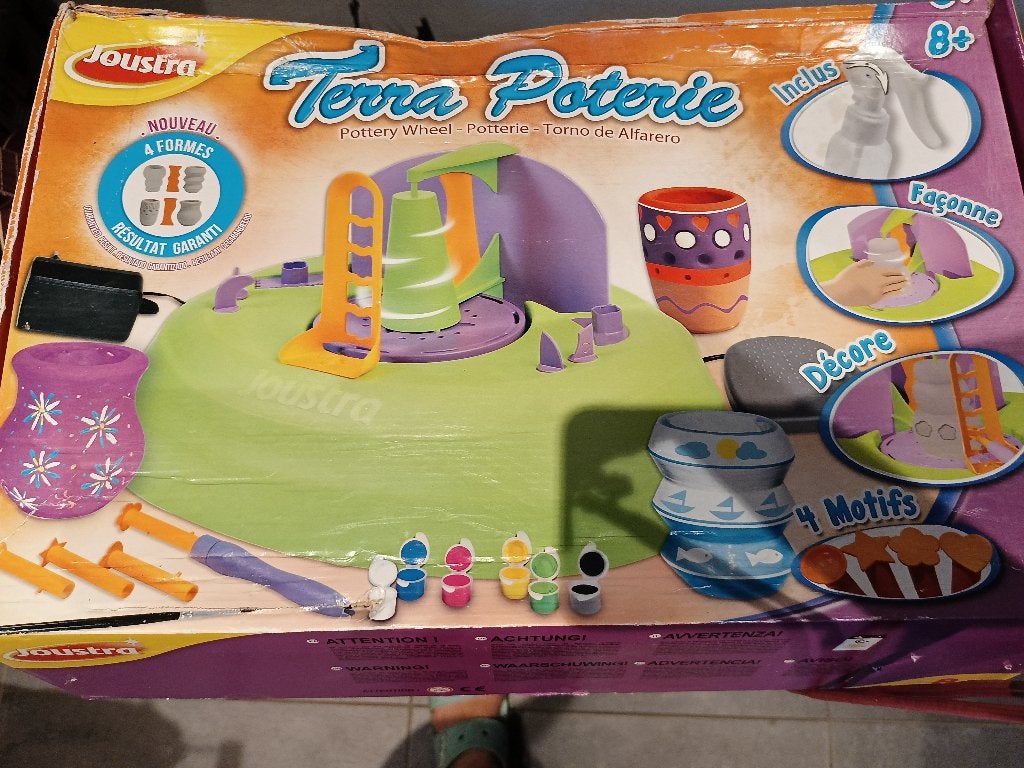 Pottenbakset en klei, Hobby en Vrije tijd, Pottenbakken, Ophalen, Zo goed als nieuw