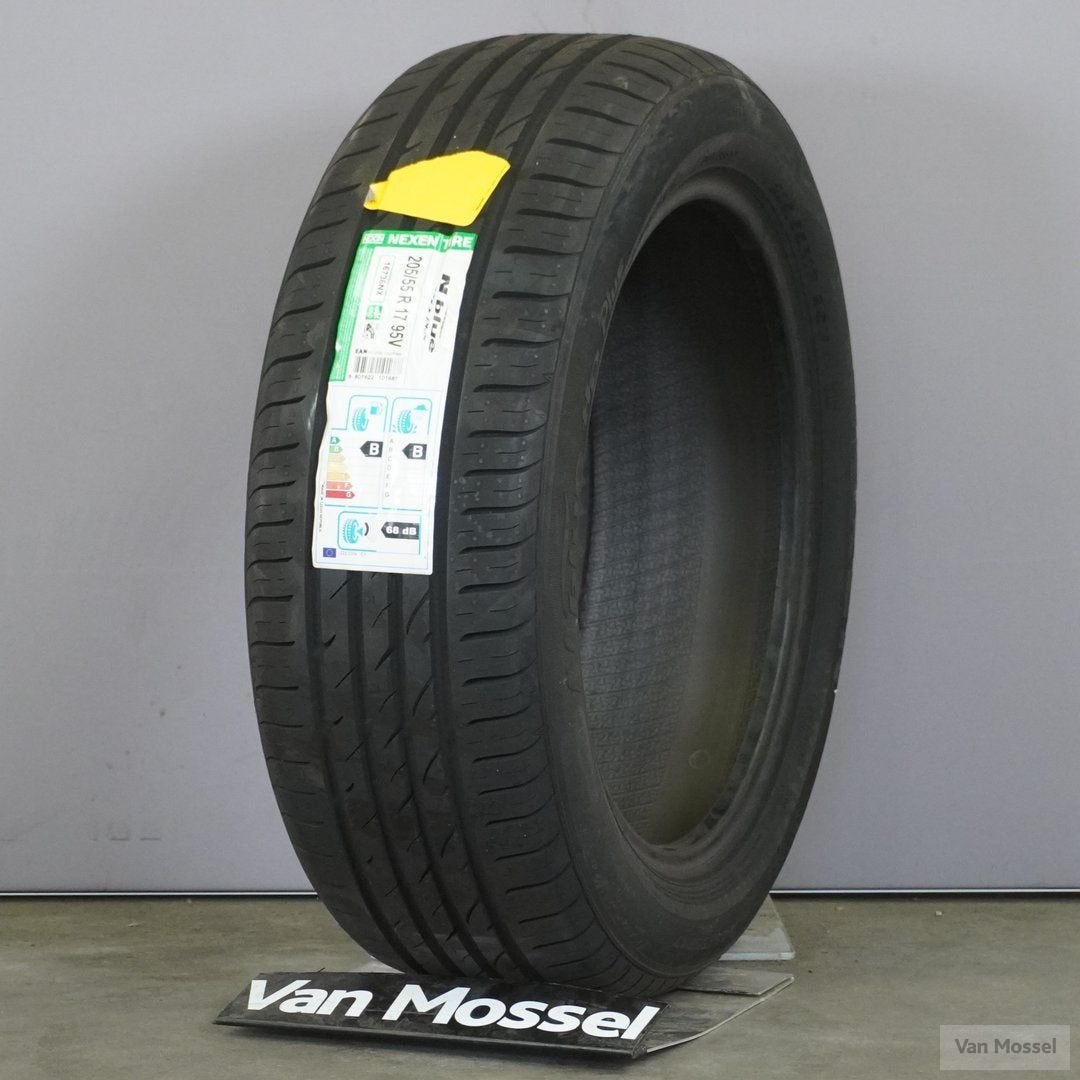 Nexen N Blue HD Plus Zomerband 205/55/R17, Autos : Pièces & Accessoires, Pneus & Jantes, Neuf, Véhicule de tourisme, Pneus été