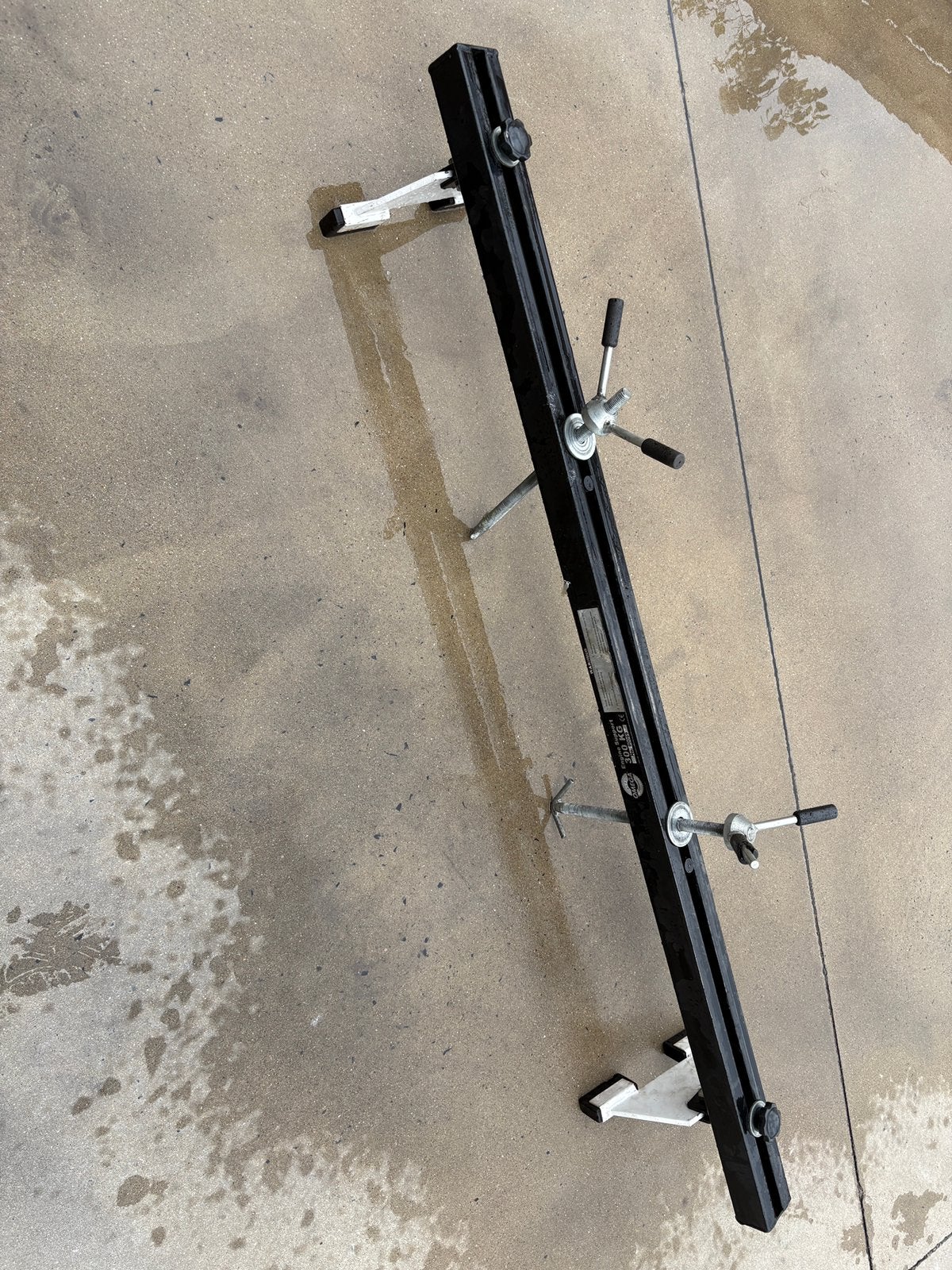 Professionele motorsteunbalk / motorbrug Omega – 300 kg, Ophalen, Gebruikt