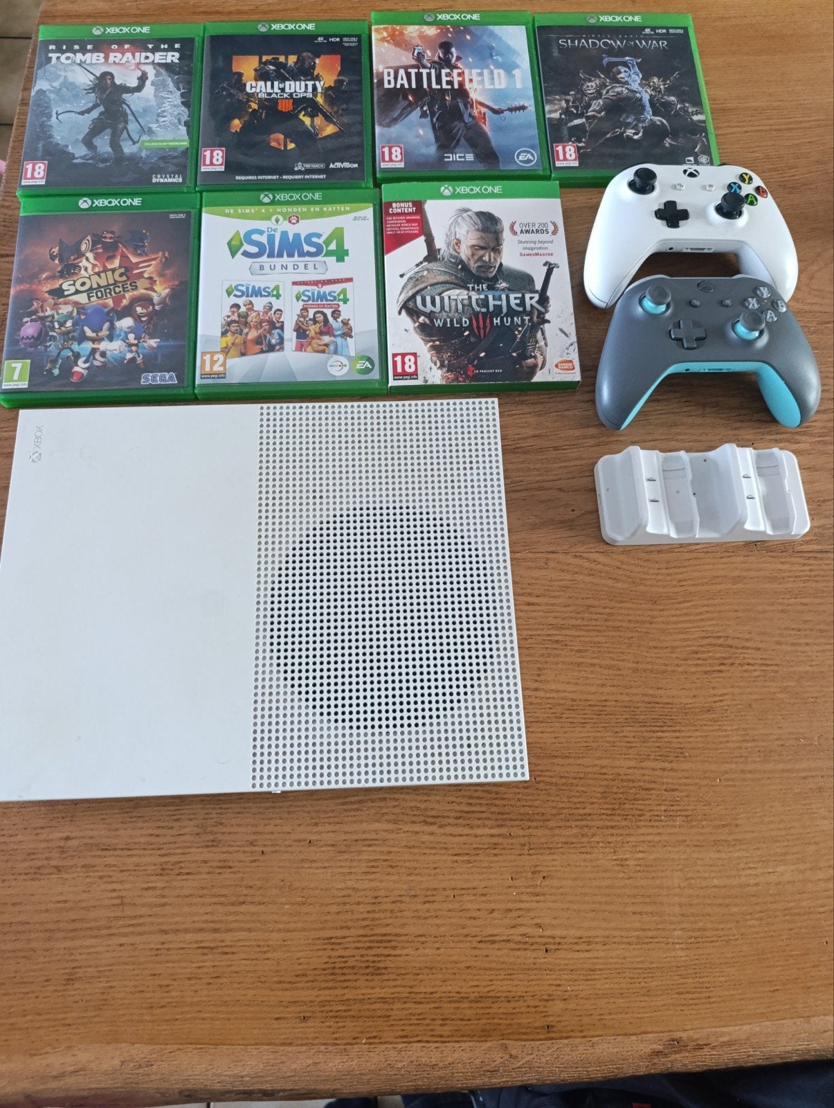 Xbox one s set, Games en Spelcomputers, Spelcomputers | Xbox One, Ophalen, Xbox One