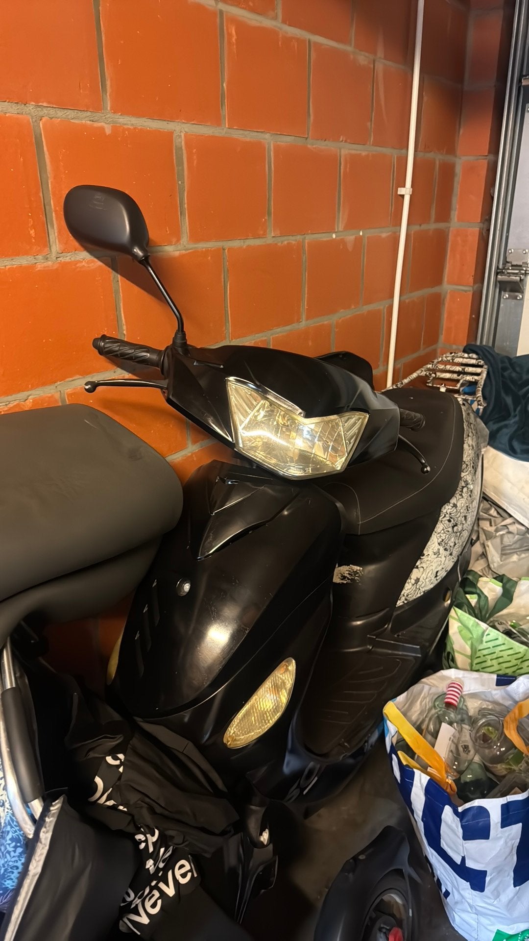 Te koop voor onderdelen of voor opmaak, Vélos & Vélomoteurs, Scooters | Peugeot, Enlèvement, Comme neuf