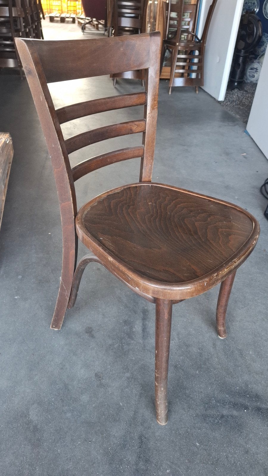 12 cafe bistro thonet stoelen partij bruin hout horeca lot, Huis en Inrichting, Stoelen, Gebruikt, Bruin, Ophalen of Verzenden