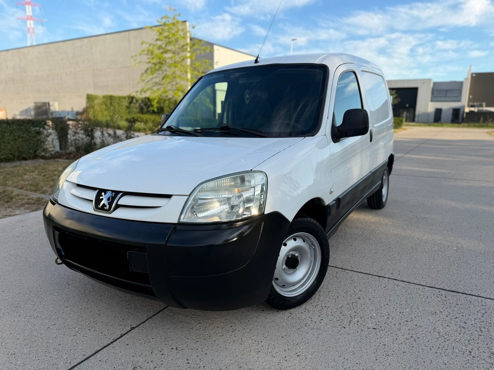 zeer nette peugeot partner 1.9d trekhaak reeds gekeurd vvk, Lichtmetalen velgen, Diesel, Particulier, Te koop