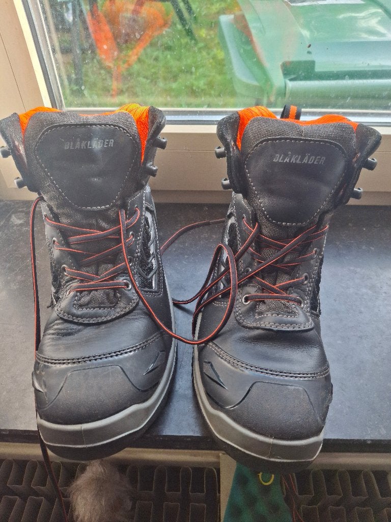 Werkschoenen bläkläder, Doe-het-zelf en Bouw, Ophalen, Zo goed als nieuw