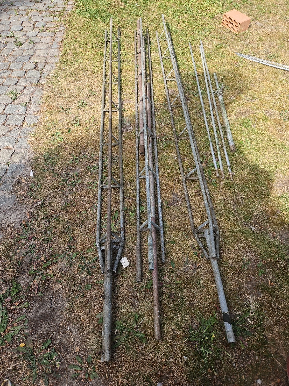 Mât/pièces de mât en treillis en acier — construction modula, Télécoms, Antennes & Mâts, Mât, Enlèvement