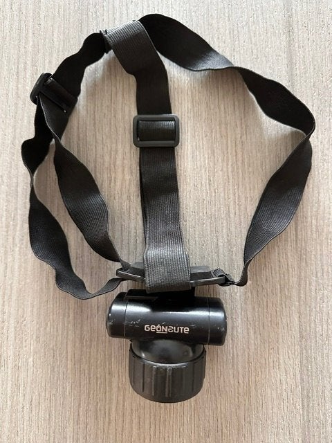 Achetez la lampe de lecture Geonaute (nr2195a), Enlèvement ou Envoi, Utilisé, Batterie