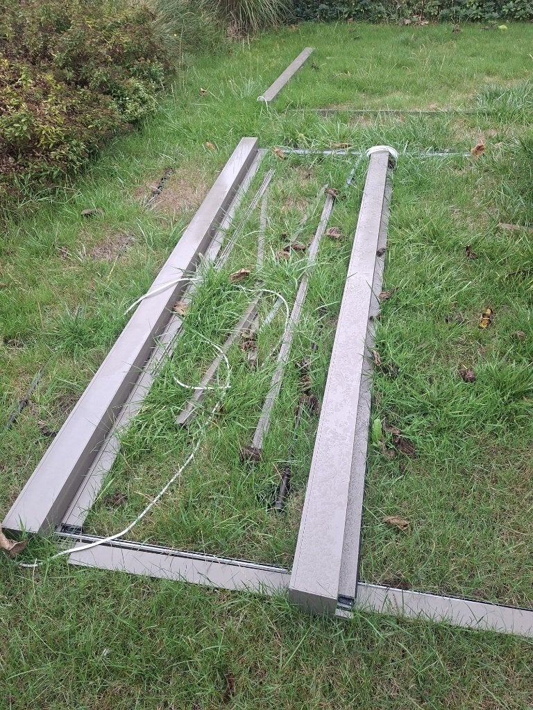 Gratis af te halen – 3 Brustor screens/zonweringen, Enlèvement, Utilisé, Électrique
