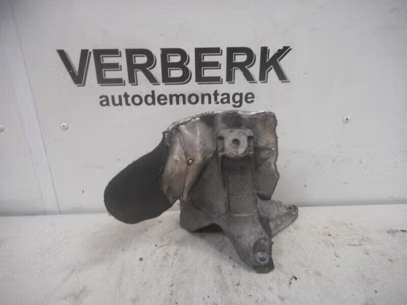 MOTORSTEUN RECHTS Audi A4 (B6) (8e0199308a), Enlèvement ou Envoi, Auto-Union-Straße 1, 85057 Ingolstadt, DE, Info@audi.de, Audi