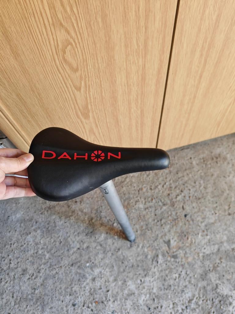 Dahon zadel, Fietsen en Brommers, Ophalen, Gebruikt, 16 tot 18 inch, Totaal opvouwbaar