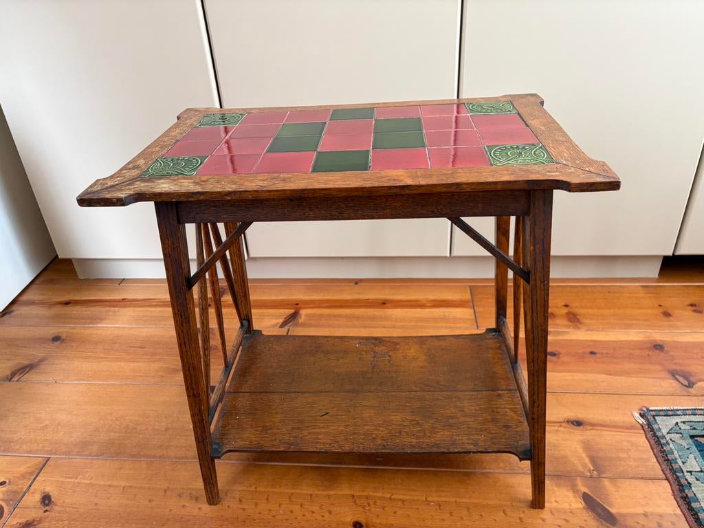 Table Art Nouveau, Enlèvement