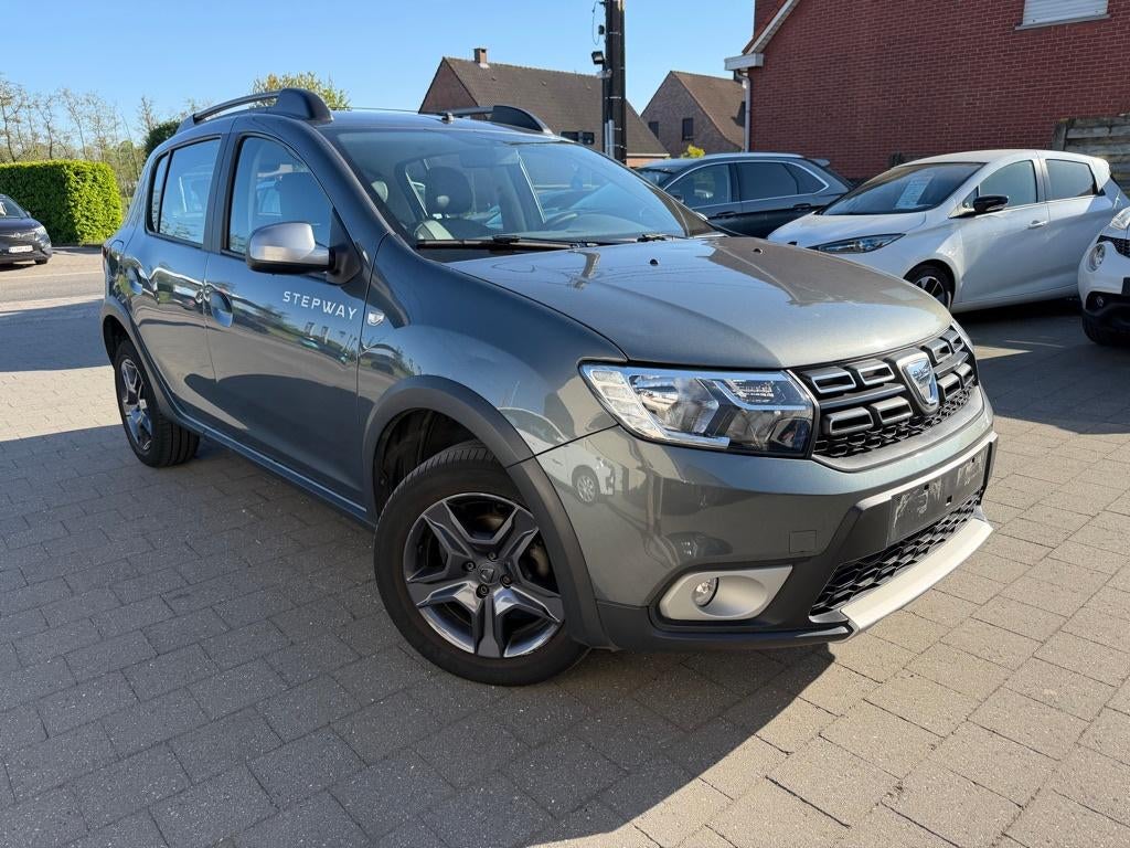 Dacia Sandero Stepway Laureate 0.9 tce essence, Autos, Argent ou Gris, Achat, Euro 6, Entreprise
