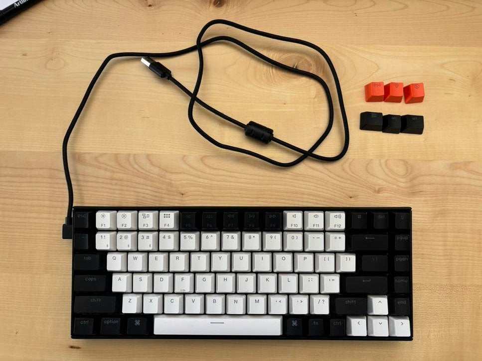 Keychron K2 Wireless Mechanical Keyboard, Computers en Software, Toetsenborden, Zo goed als nieuw, Qwerty, Draadloos, Hot-swappable