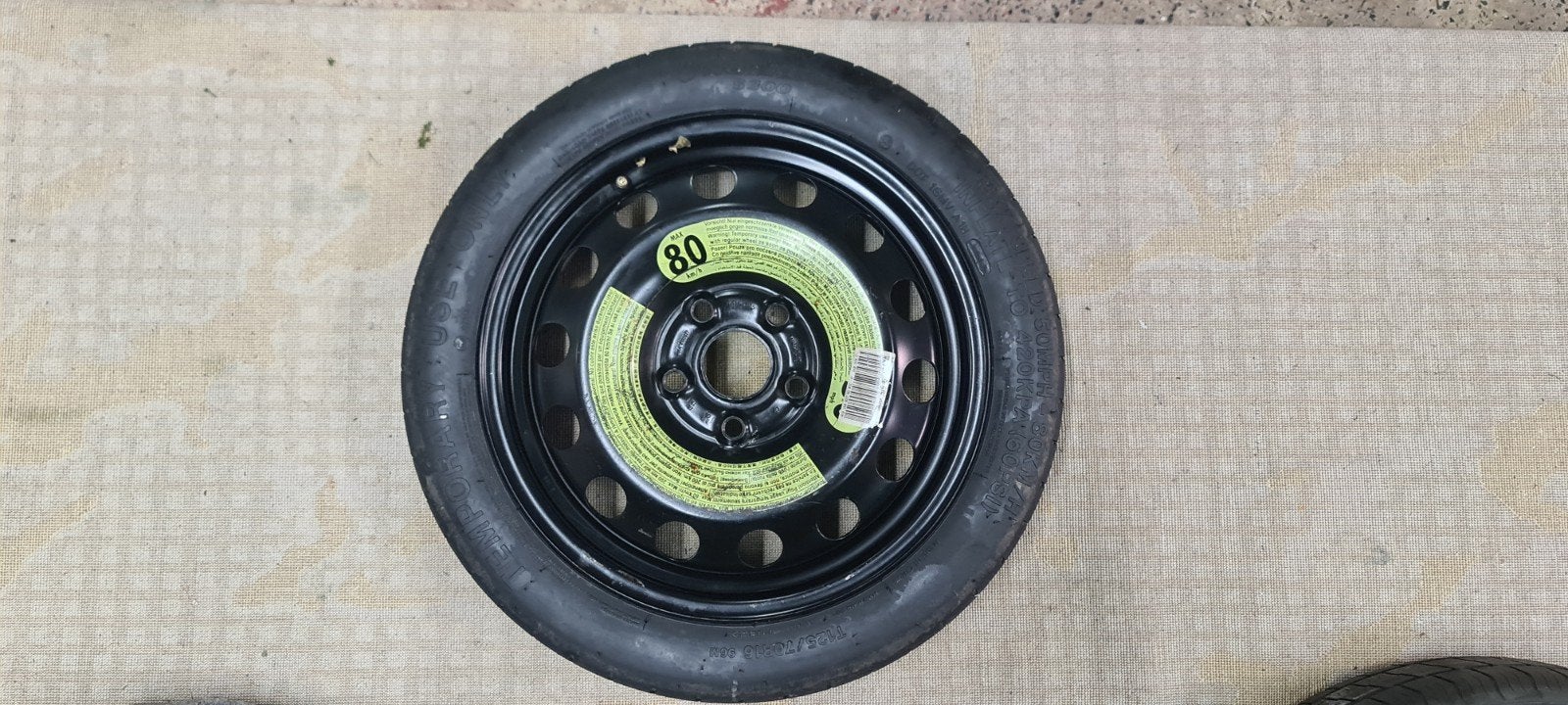 Galette roue de secours R16 pouce 5x112 T125/70 R16 M96, Enlèvement