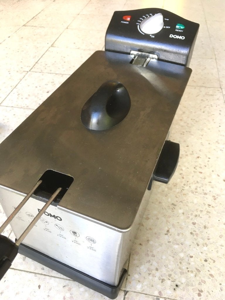 Friteuse DOMO, Electroménager, 2 à 3 litres, Enlèvement, Comme neuf, Pan intérieur amovible