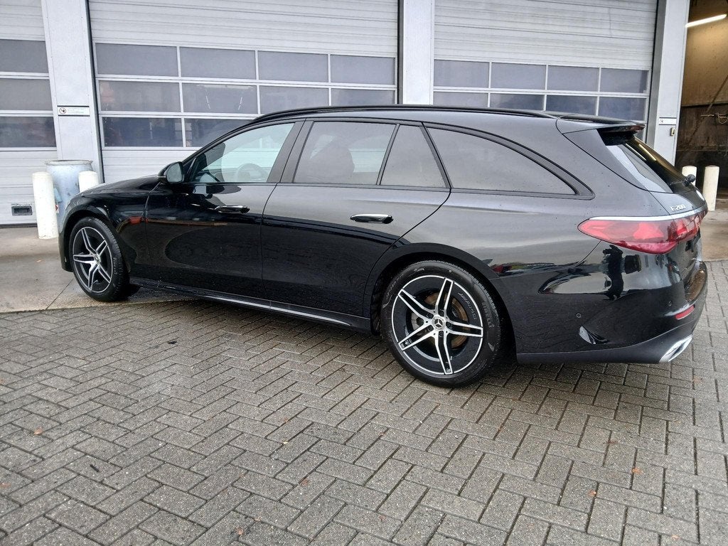 Mercedes-Benz E-Klasse 200 Break AMG Line | Night Pack | Tre, Entreprise, 1905 kg, Entretenue par le concessionnaire, 5 portes