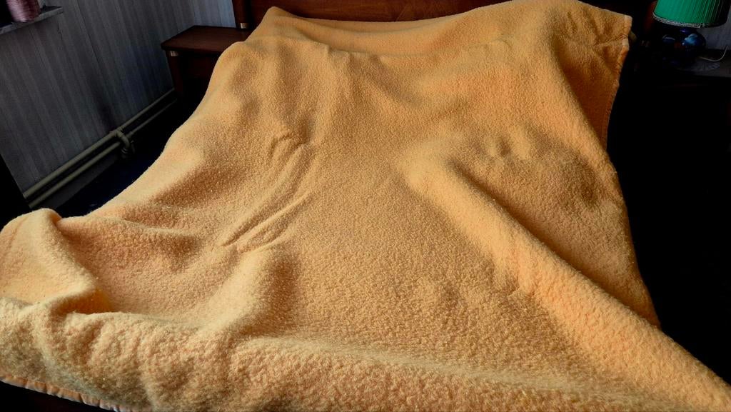 Belle couverture Sole Mio 220x240 cm, Maison & Meubles, Accessoires pour la Maison | Plaids & Couvertures, Enlèvement