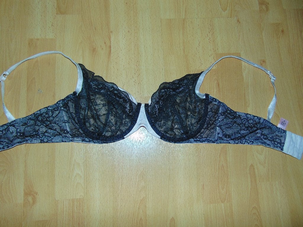 BH Hunkemoller 100D in prima staat, Vêtements | Femmes, Sous-vêtements & Lingerie, Enlèvement ou Envoi, Noir, Soutien-gorge