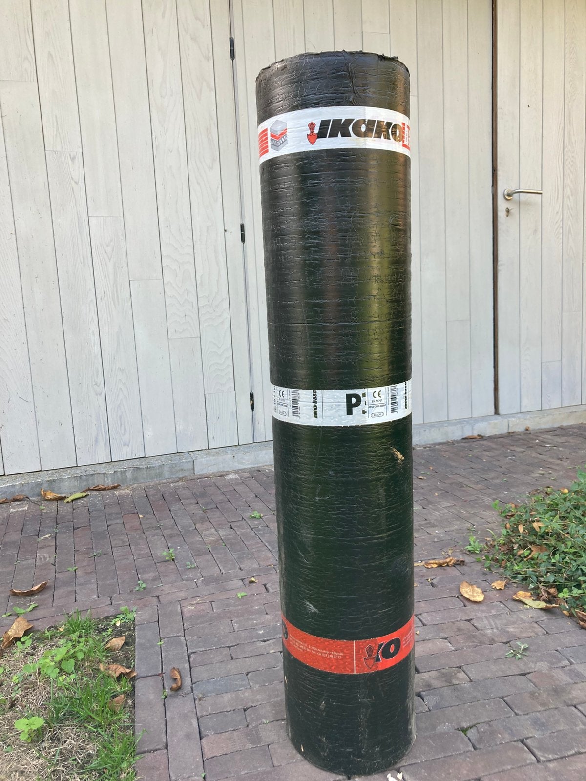 Iko Base P 3 T/F ( 2 rollen), Doe-het-zelf en Bouw, Ophalen, Zwart, Overige typen, Nieuw