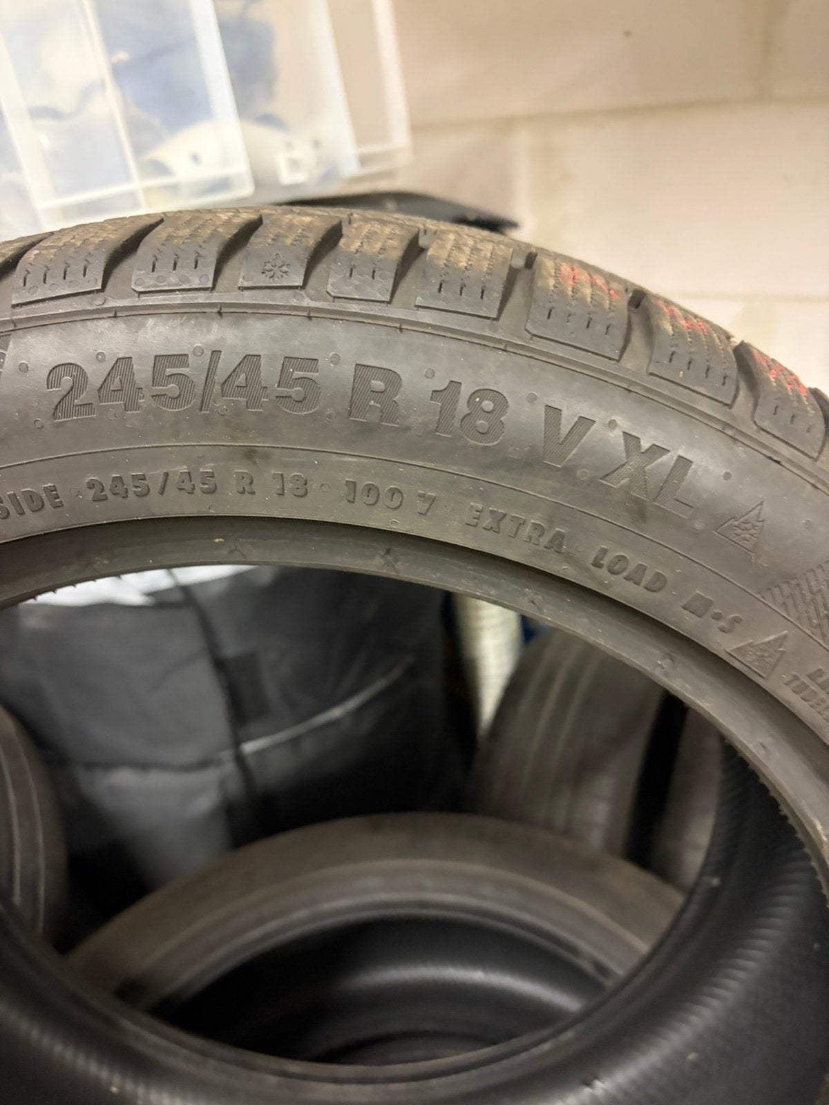 Pneus Continental Wintercontact hiver - 245/45/18 V XL, Neuf, Enlèvement, Autre, Pneus hiver
