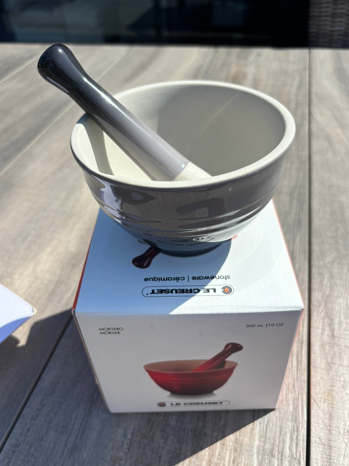 Nieuwe Le Creuset vijzel met stamper, inhoud 300, Huis en Inrichting, Ophalen of Verzenden, Nieuw, Overige materialen, Overige typen