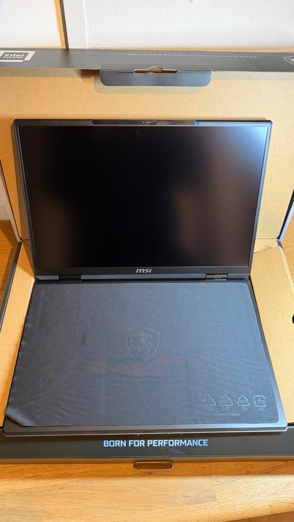 MSI Vector 18 HX AI - RTX 5080 - Ultra 9 - Neuf, Nieuw, Ophalen of Verzenden, Gaming, SSD