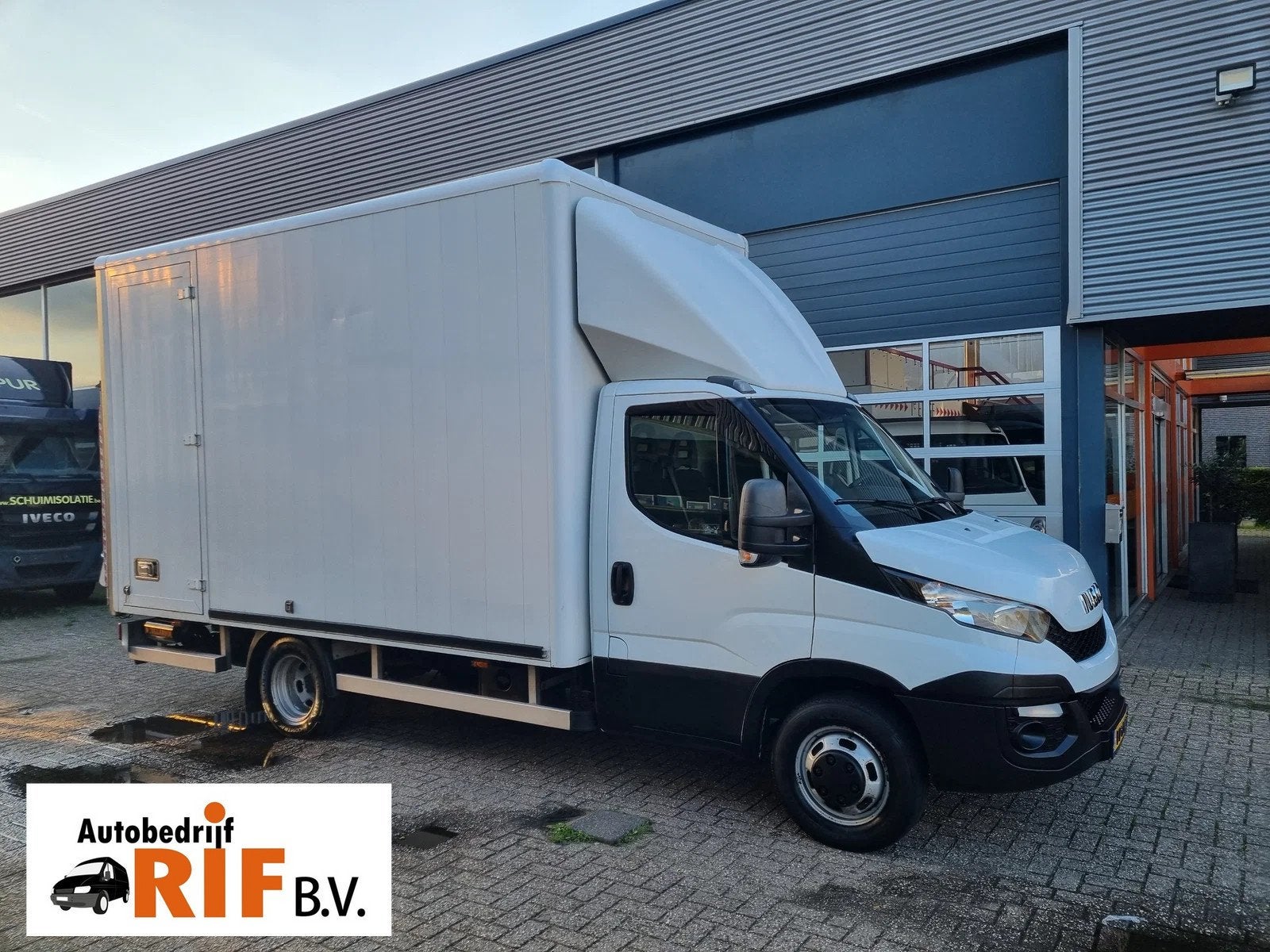 Iveco Daily 35C11 Bakwagen Laadklep 22m3 2.48 hoog, Autos, Euro 5, Achat, Ordinateur de bord, Boîte manuelle