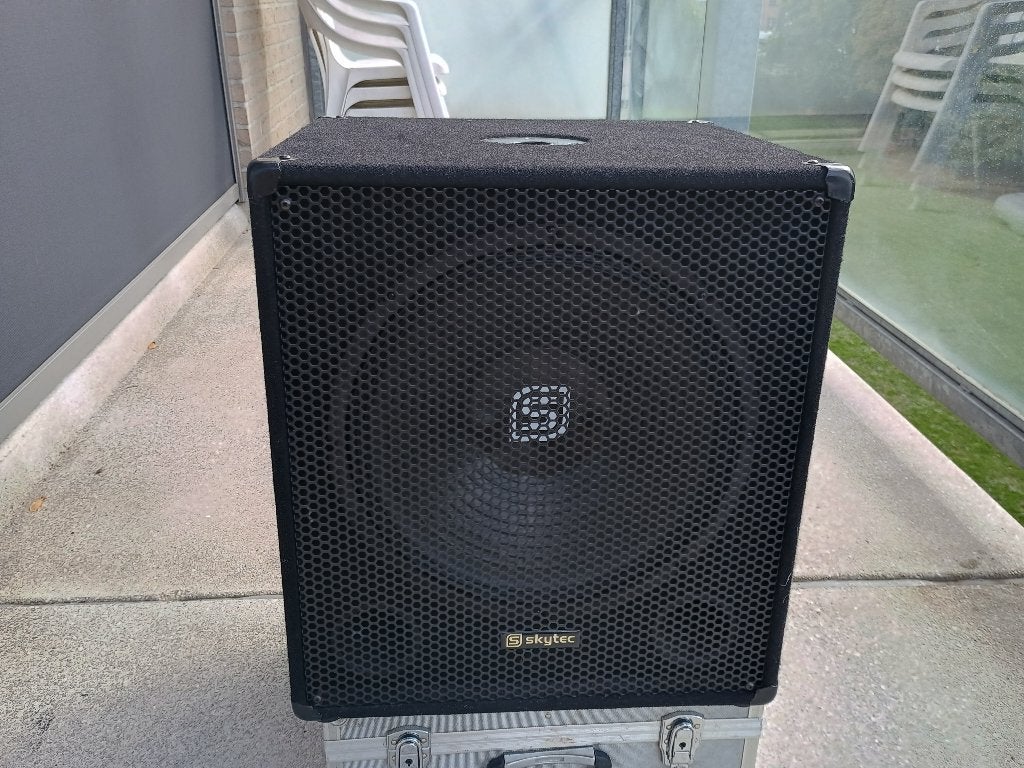 Caisson de basses actif, Subbass Skytec SMWA 15, Enlèvement, Utilisé, Moins de 500 watts, Sono