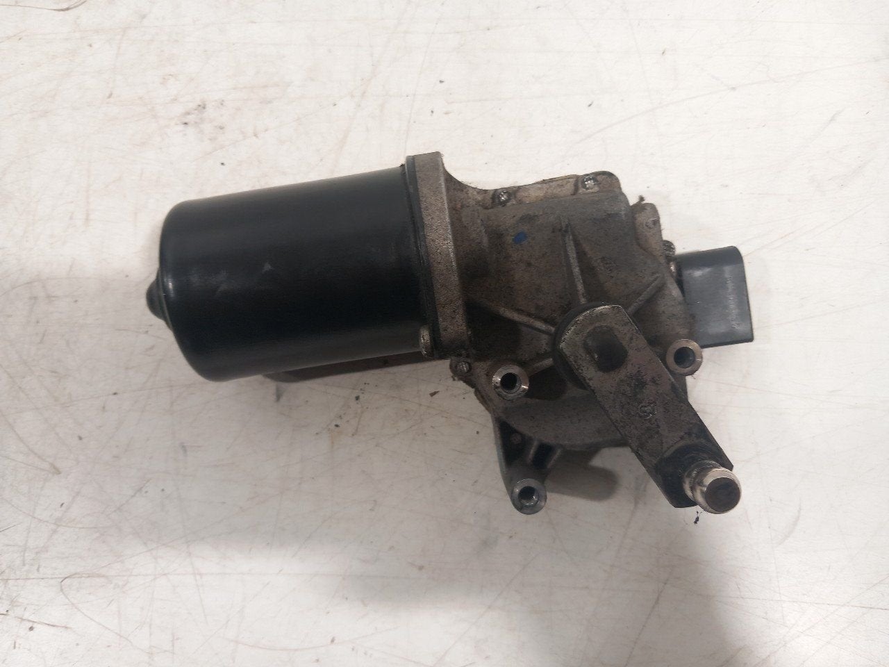 Ruitenwissermotor voor Volkswagen Transporter, Onderdelen@venauto.nl, Van der Ven Autorecycling B.V., Ettenseweg 76, 4706 PB Roosendaal, The Netherlands