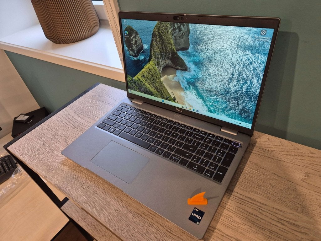 Dell Latitude 5540 | i5 1345U, 8GB DDR4, 256GB NVME, 15" FHD, Niet ingevuld, 256GB, 8 GB, Niet ingevuld