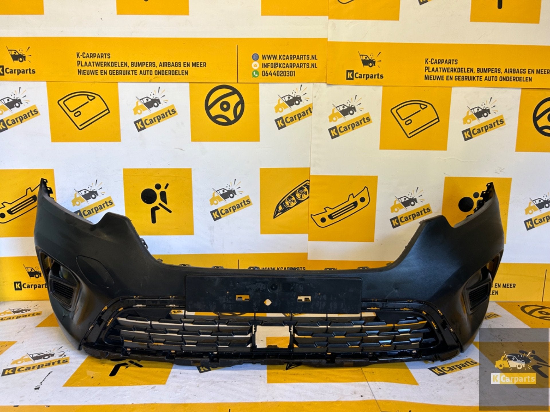 Renault Kangoo Voorbumper 620225984R, Info@fabrikant.eu, Bumper, Fabrikant BV, Gebruikt