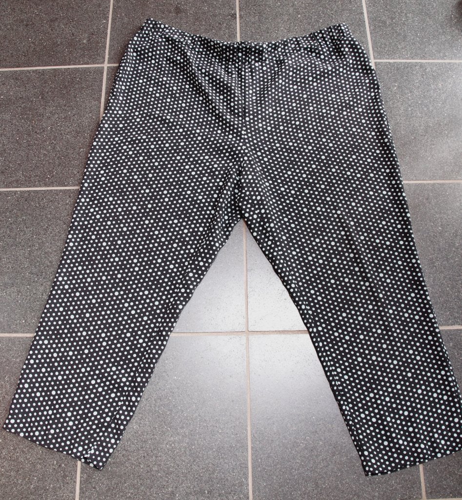 M111 Pantalon femme Mayerline – Taille 48  Hauteur 90 cm, Vêtements | Femmes, Mayerline, Taille 46/48 (XL) ou plus grande, Enlèvement ou Envoi