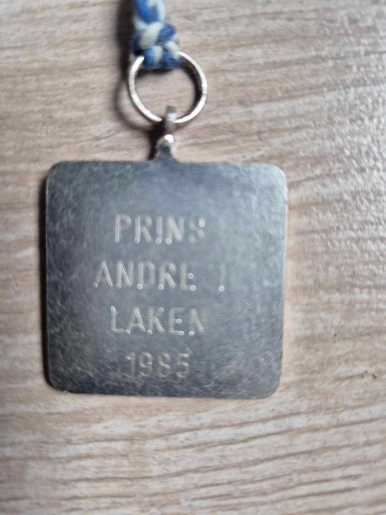 Carnaval medaille Laken Prins André 1985, Enlèvement ou Envoi