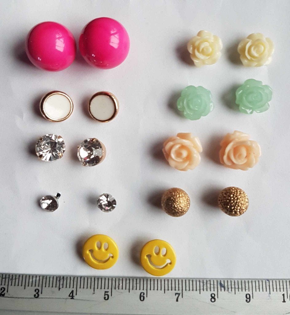 Lot de 9 paires de boucles d' oreilles puces bijou, Enlèvement ou Envoi, Utilisé, Puces ou Clous