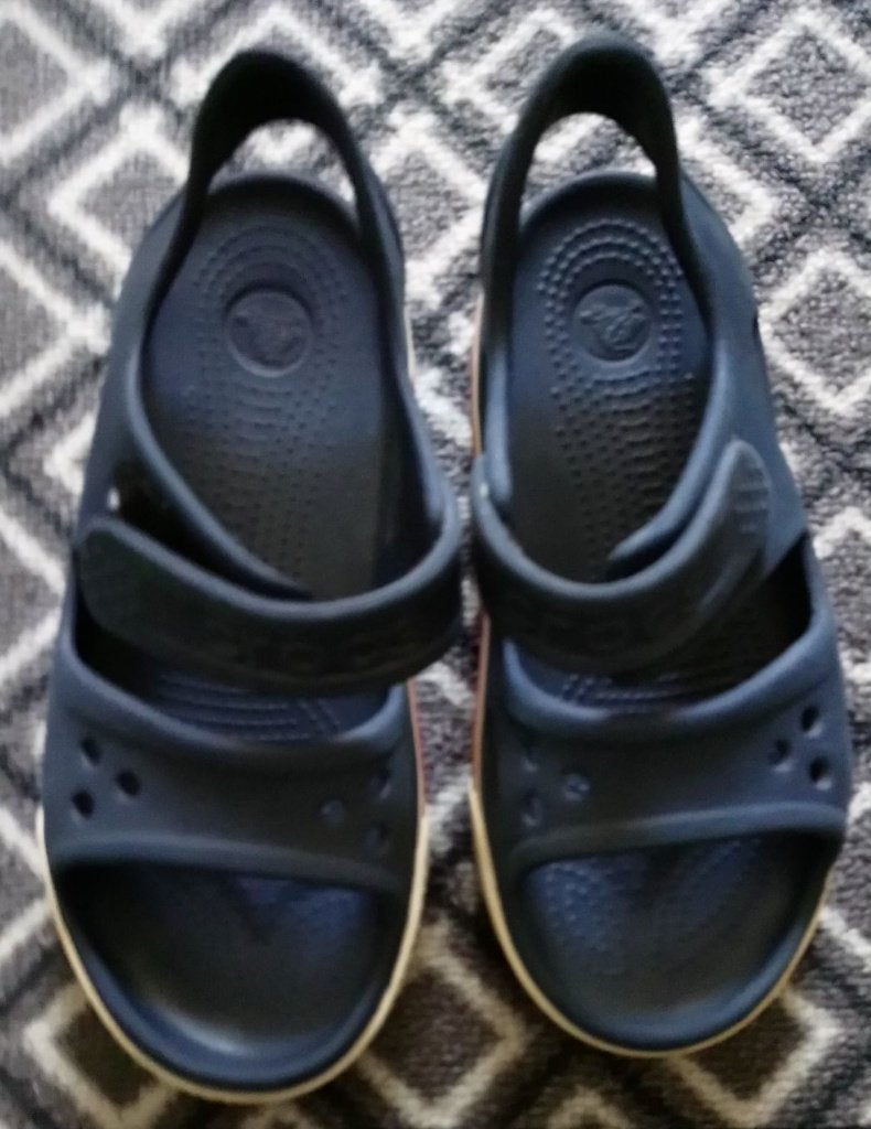 Sandales enfant Crocs, Enfants & Bébés, Vêtements enfant | Chaussures & Chaussettes, Garçon, Crocs, Enlèvement, Utilisé