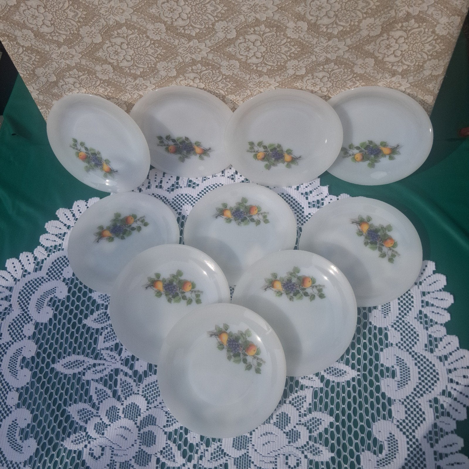 10 assiettes à dessert vintage Arcopal France « Fruits de Fr, Antiquités & Art, Enlèvement ou Envoi