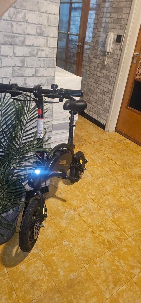 Urbanglide 120kg 25km/h perfecte staat enkel achter band, 59 cm ou plus, Enlèvement ou Envoi, Comme neuf, 30 à 50 km par batterie