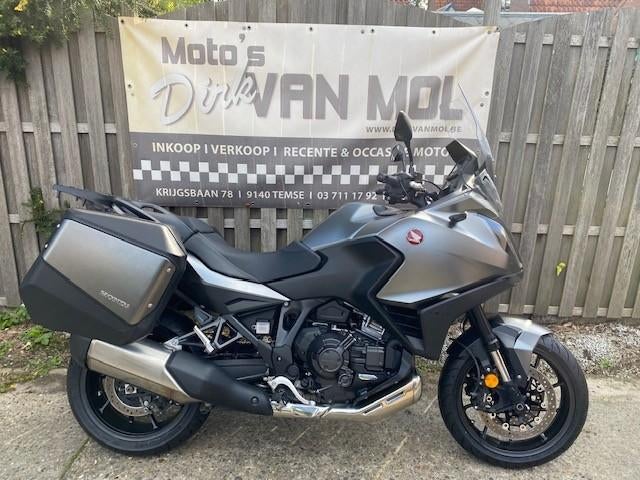 honda nt 1100 dct abs automaticbj 2023 zgst + opties, 2 cilinders, Motorrijbewijs A, Bedrijf, Meer dan 35 kW