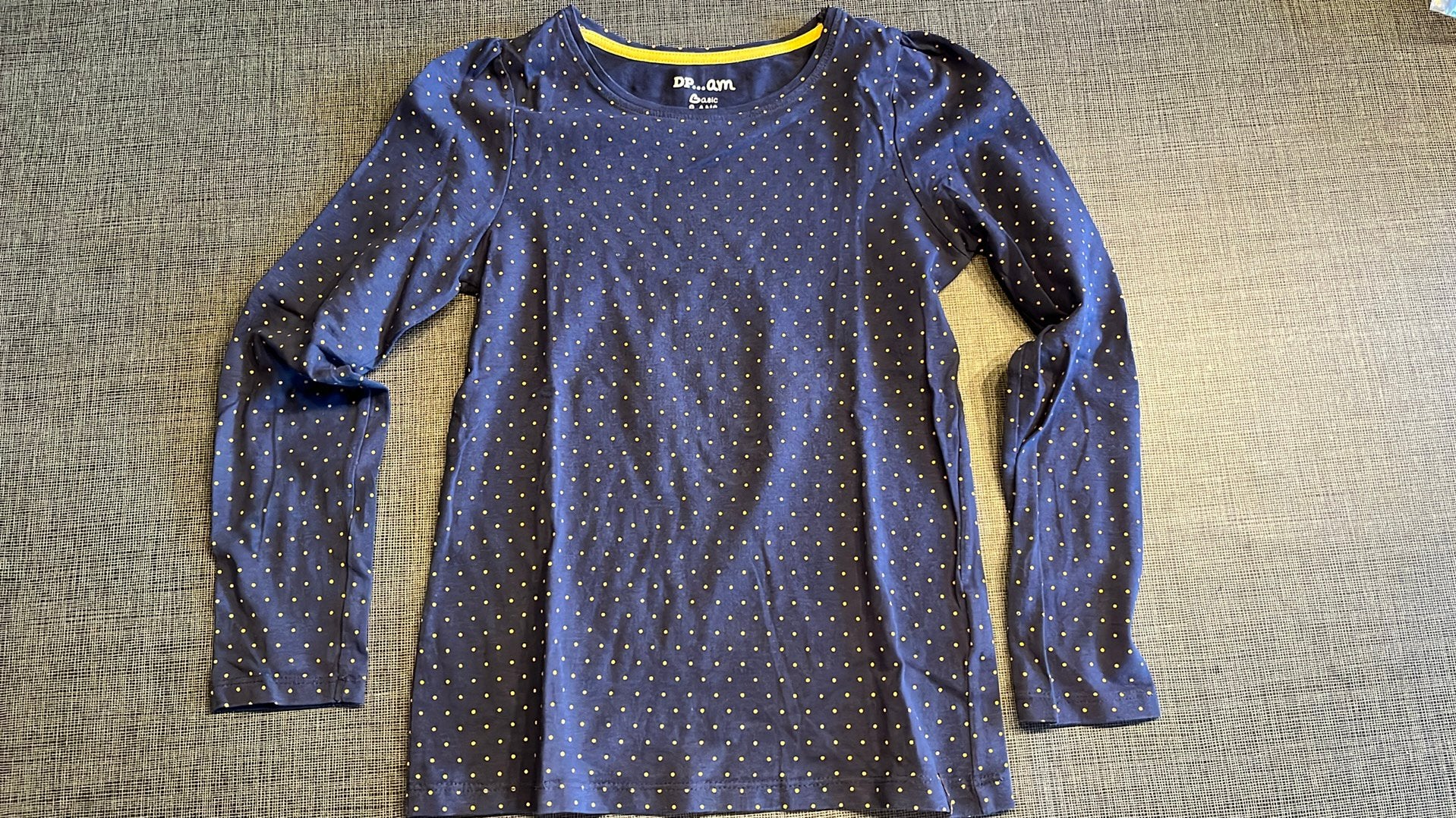 nieuw blauw T-shirt met goudgele bolletjes maat 128, 8 jaar, Kinderen en Baby's, Kinderkleding | Maat 128, Ophalen, Nieuw, Meisje