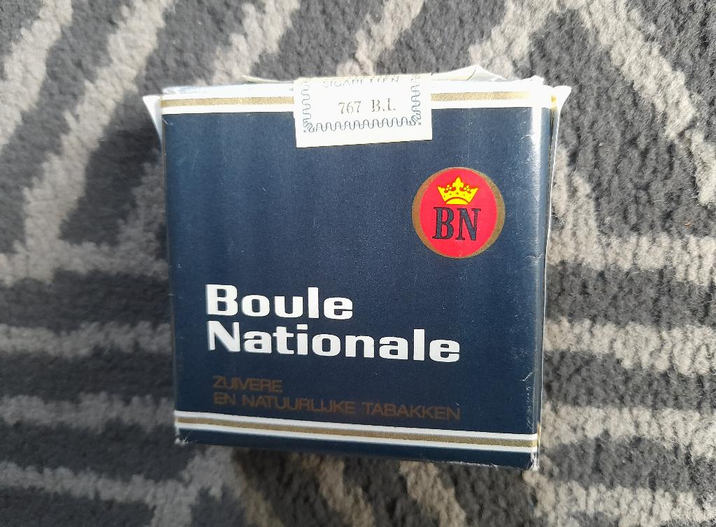 Collector:  cigarettes Boule Nationale  - 60 Fr. - intact, Verzamelen, Verzenden, Zo goed als nieuw
