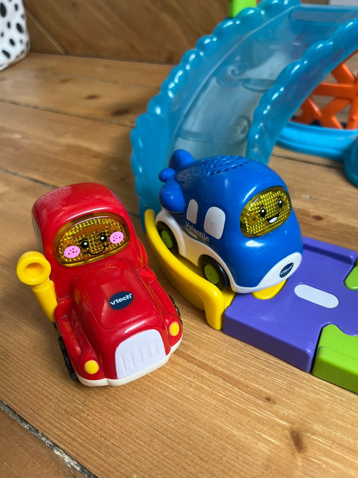 Vtech toet toet auto’s - Luchthaven, Ophalen of Verzenden, Zo goed als nieuw
