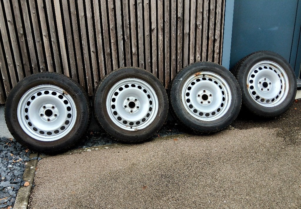 Très bons pneus hiver 205/60-16, jantes VW, Audi, Ophalen, Gebruikt, 16 inch, Banden en Velgen