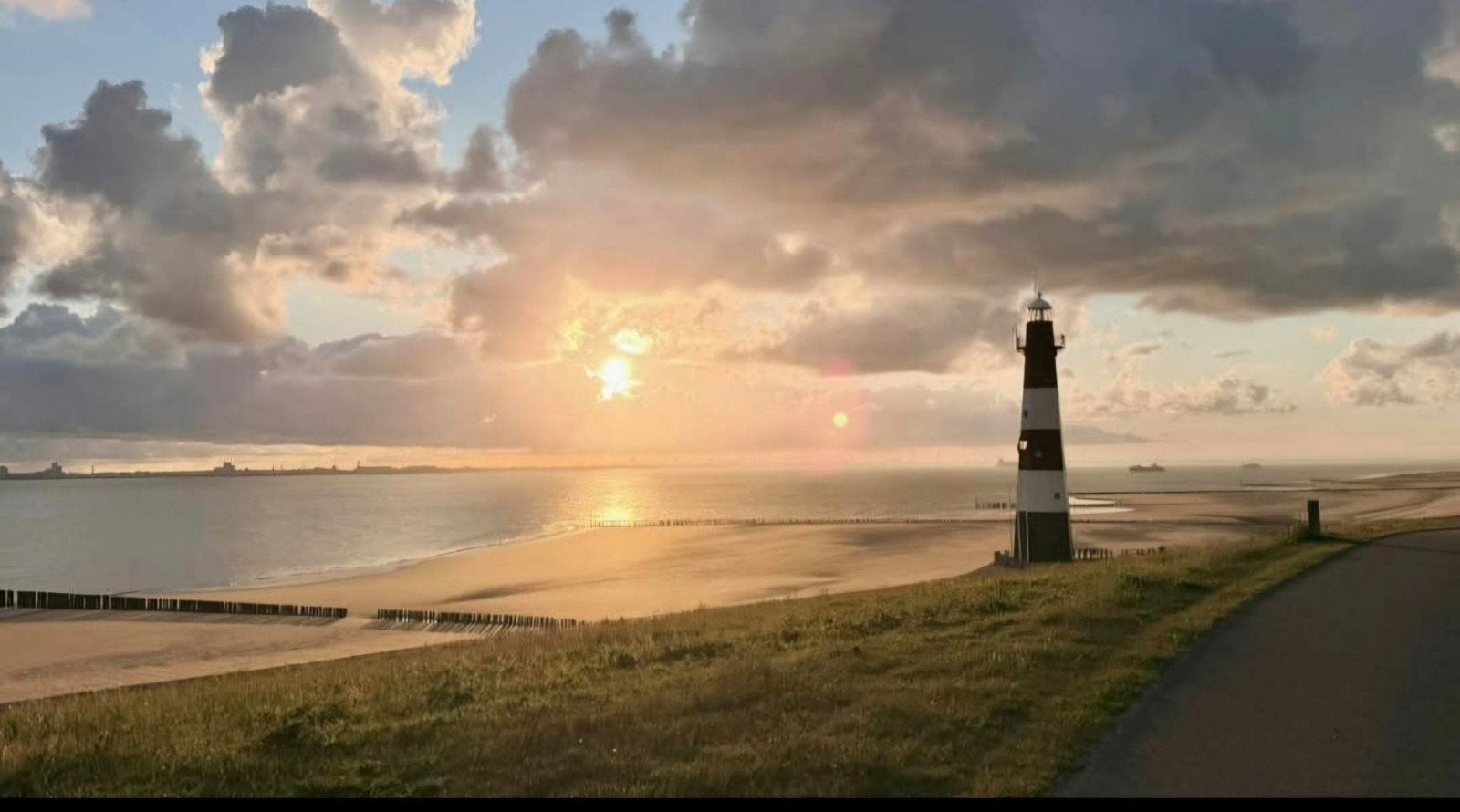 Te koop vakantieparadijs aan de kust bij Breskens in NL, 2 slaapkamers, Afwasmachine, Zeeland, Recreatiepark