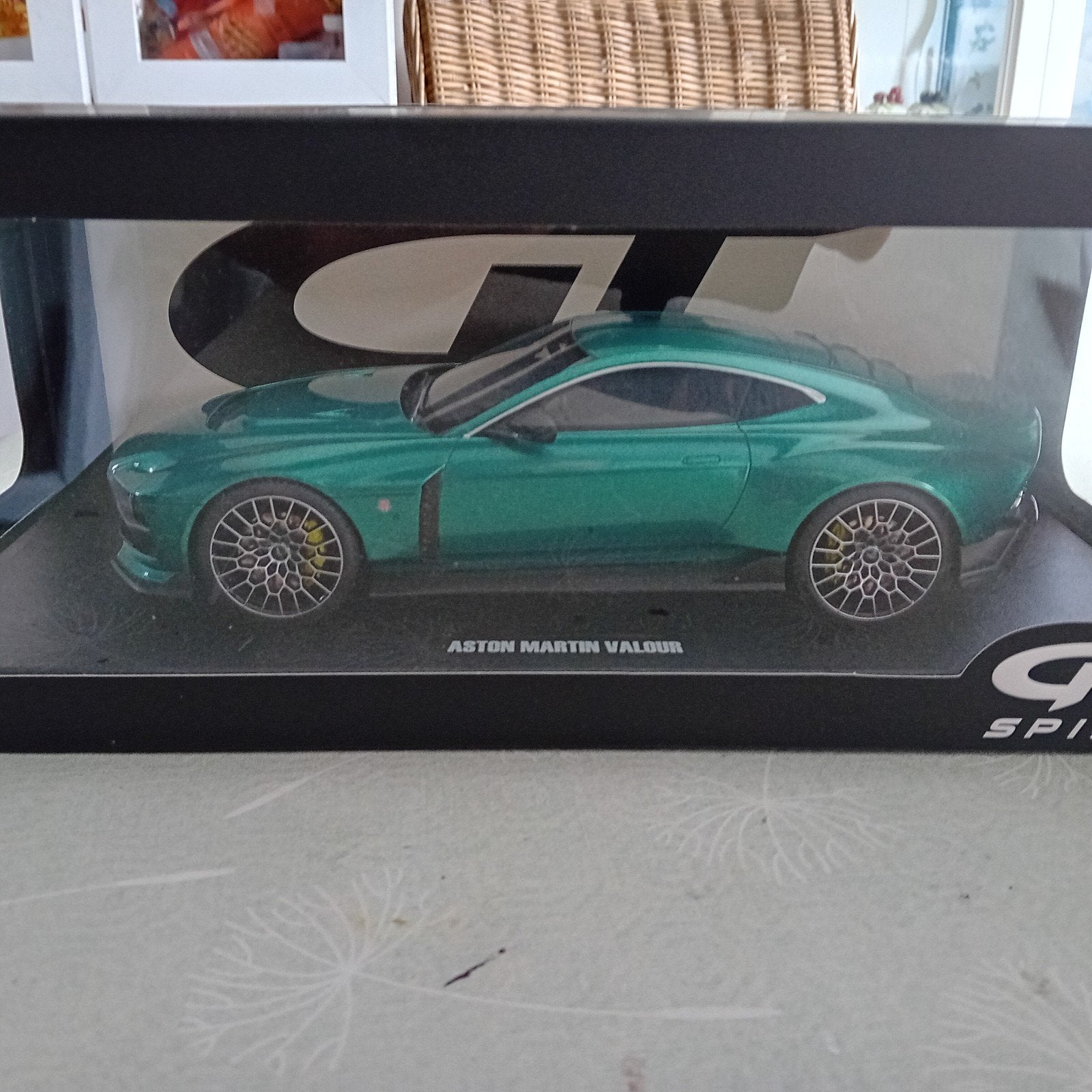 gt spirit aston martin valeur 1.18, Hobby en Vrije tijd, Modelauto's | 1:18, Ophalen of Verzenden
