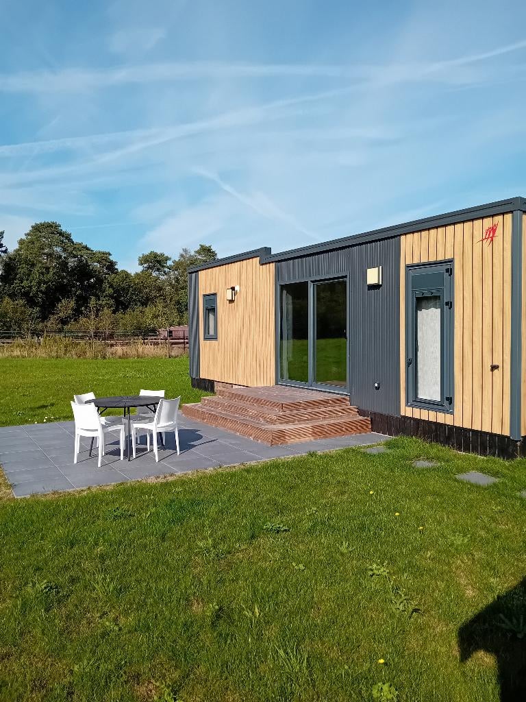 ​TE KOOP: Wintervaste Chalet op XL-perceel 550m², Caravanes & Camping, Caravanes résidentielles, jusqu'à 6, Enlèvement